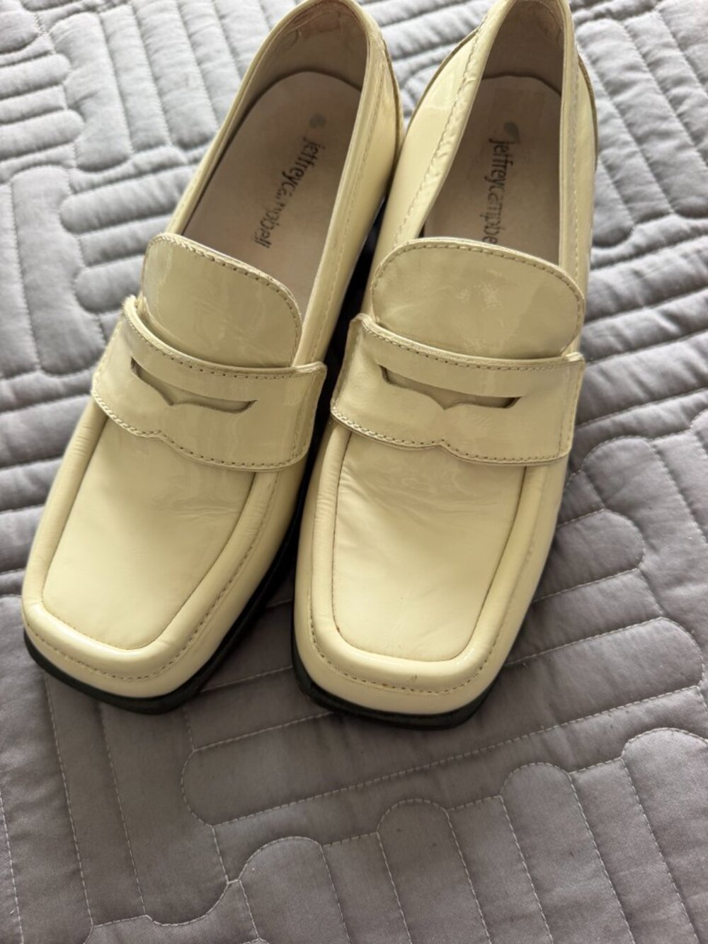 Jeffrey Campbell Sorbonne Ivory Patent Leather Chunky Heel Loafers Size 7.5